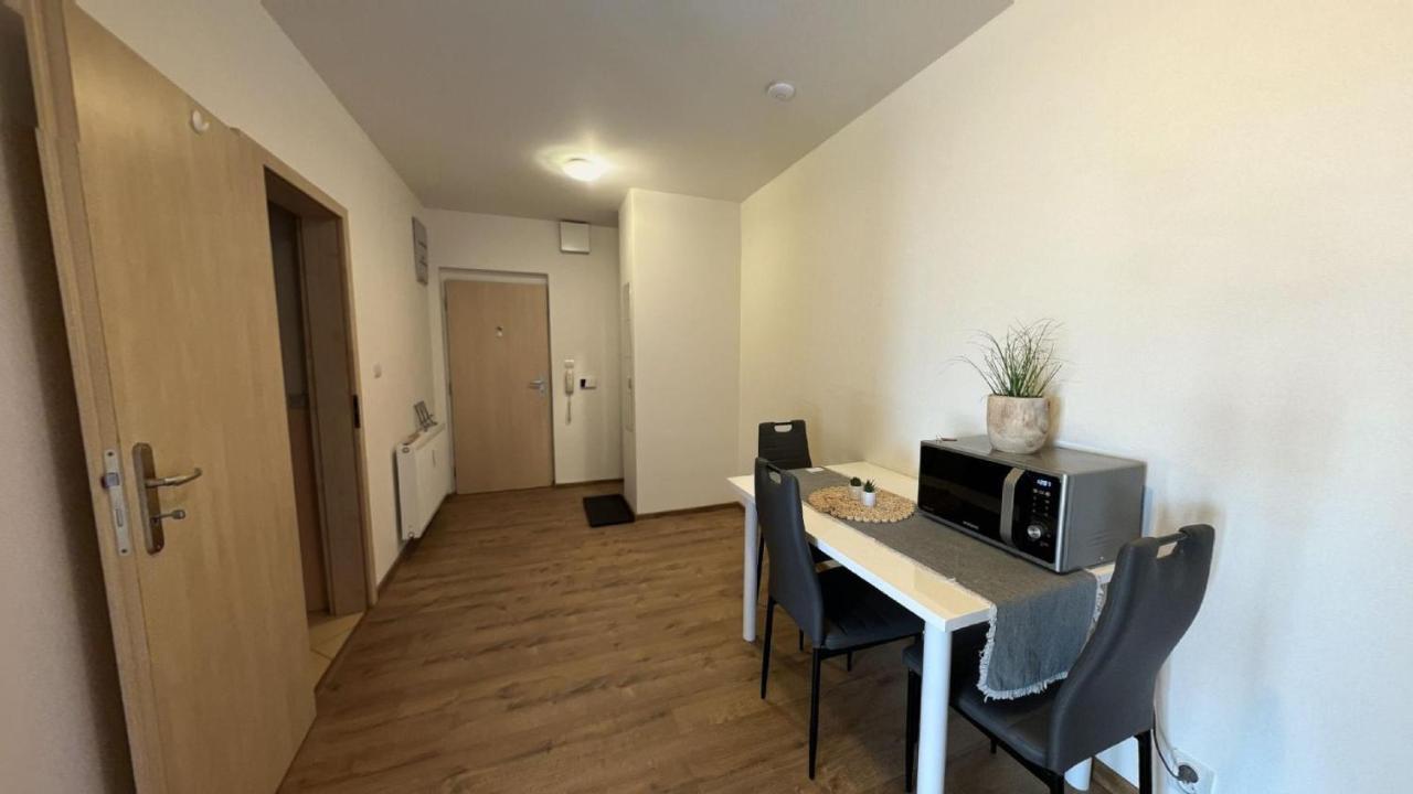 2 Room Apartment - V Blizkosti Nizkych Tatier 406, Apartmany Liptov Liptovský Mikuláš Екстериор снимка
